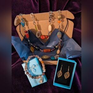 Multicolor Mixed Material Eclectic Gift Set